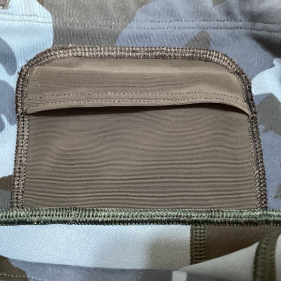 Athleta Camo Leggings Size Small Blue Activewear Athleisure Workout Gym - Picture 6 of 10